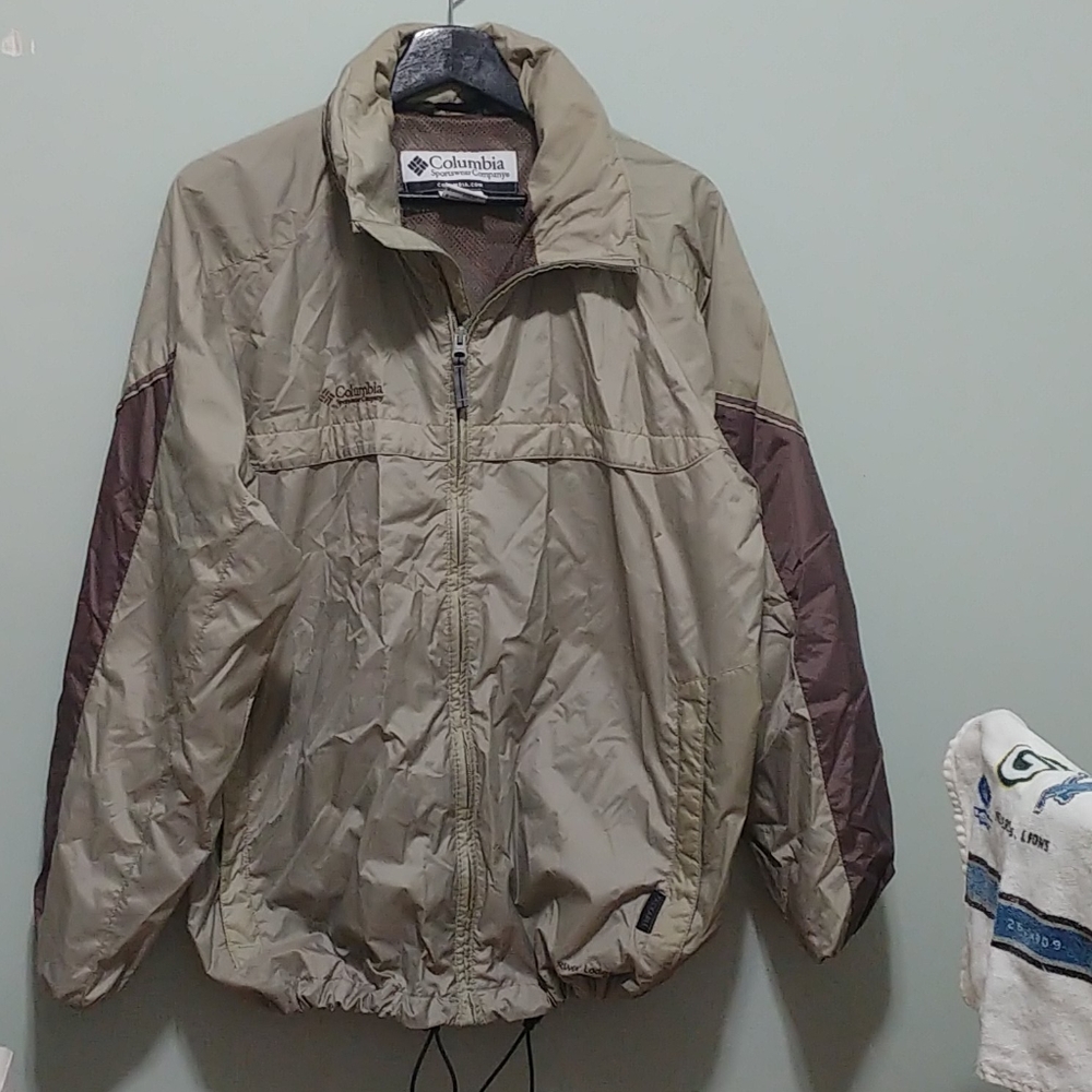 Columbia Lightweight Windbreaker Medium